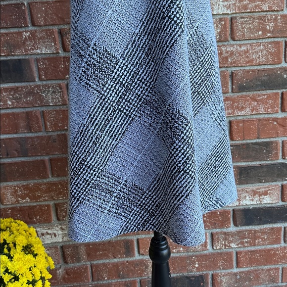 Calvin Klein Women's Cuffed Sleeve Mock Neck Short Shift Dress Size 8 - Picture 4 of 9